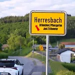 Haus Am Nürburgring I 4 Schlafzimmer Für 1-10 Personen I Tv-lounge I Küche I Garten I Grillplatz *