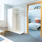 Haus Nuerburgring I 4 Schlafzimmer Fuer 1-10 Personen I Kueche I Garten I Grillplatz *