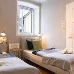 דירה Haus Nuerburgring I 4 Schlafzimmer Fuer 1-10 Personen I Kueche I Garten I Grillplatz *