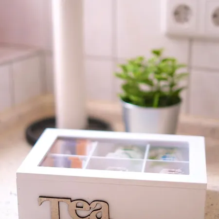 Апартаменты Haus Nuerburgring I 4 Schlafzimmer Fuer 1-10 Personen I Kueche I Garten I Grillplatz