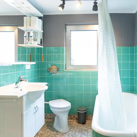 Haus Nuerburgring I 4 Schlafzimmer Fuer 1-10 Personen I Kueche I Garten I Grillplatz דירה