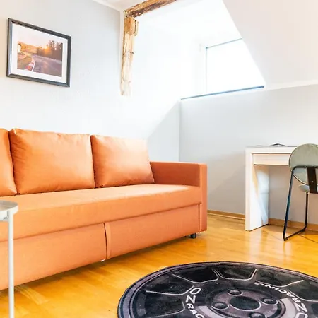 Haus Am Nürburgring I 4 Schlafzimmer Für 1-10 Personen I Tv-lounge I Küche I Garten I Grillplatz Apartamento *