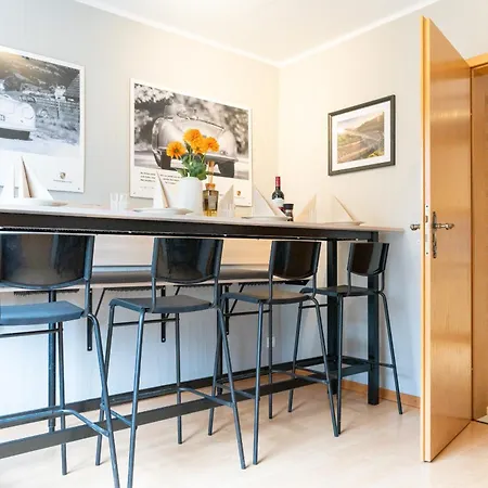 Apartamento Haus Am Nürburgring I 4 Schlafzimmer Für 1-10 Personen I Tv-lounge I Küche I Garten I Grillplatz Herresbach