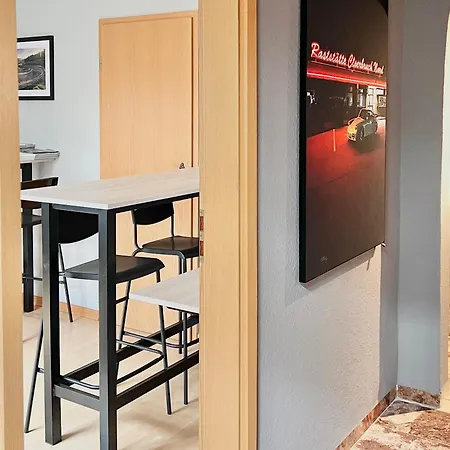 Haus Am Nürburgring I 4 Schlafzimmer Für 1-10 Personen I Tv-lounge I Küche I Garten I Grillplatz * Herresbach