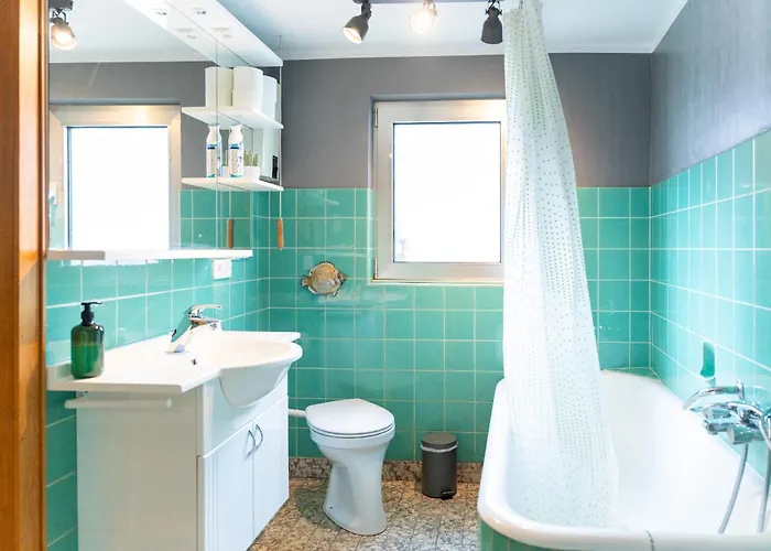 Haus Am Nürburgring I 4 Schlafzimmer Für 1-10 Personen I Tv-lounge I Küche I Garten I Grillplatz Apartamento