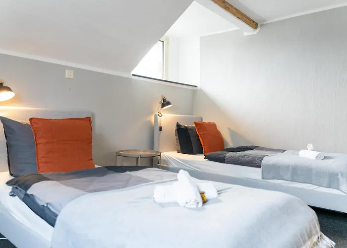 Apartamento Haus Am Nürburgring I 4 Schlafzimmer Für 1-10 Personen I Tv-lounge I Küche I Garten I Grillplatz