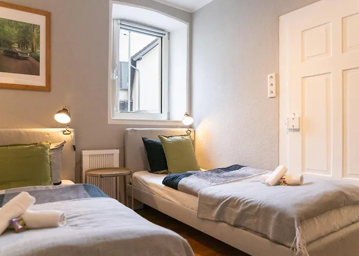 Apartamento Haus Am Nürburgring I 4 Schlafzimmer Für 1-10 Personen I Tv-lounge I Küche I Garten I Grillplatz *