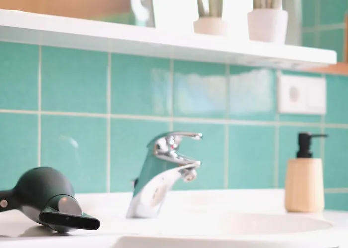 Haus Am Nürburgring I 4 Schlafzimmer Für 1-10 Personen I Tv-lounge I Küche I Garten I Grillplatz